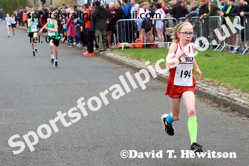 Boys and Girls Under-14s, 2026 Elswick Harriers Good Friday Road Relays and Young Athletes, Newburn,  Newcastle upon Tyne. Photo: David T. Hewitson/Sports for All Pics